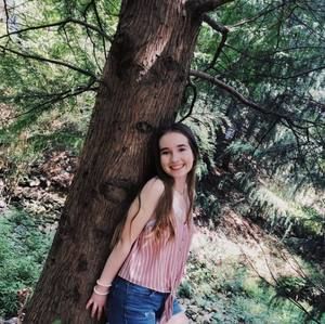 Meet your Posher, Alaina